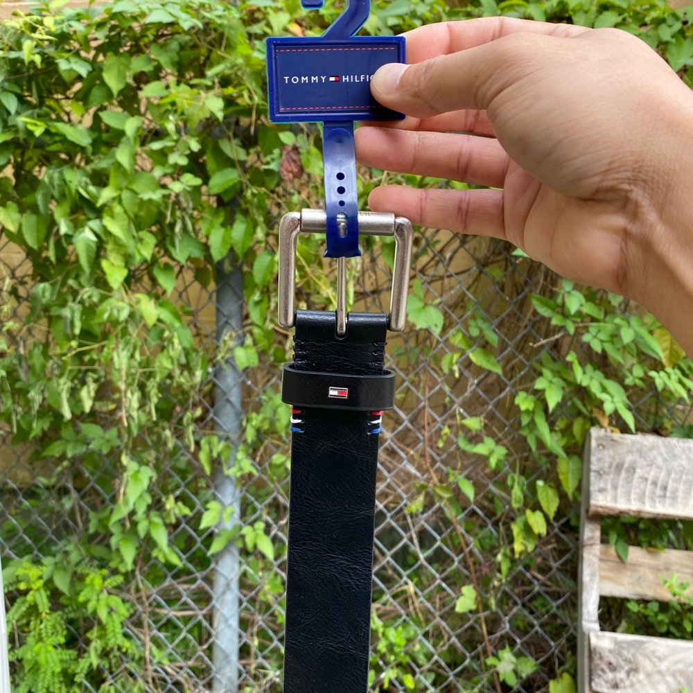 Tommy Hilfiger men’s leather belt